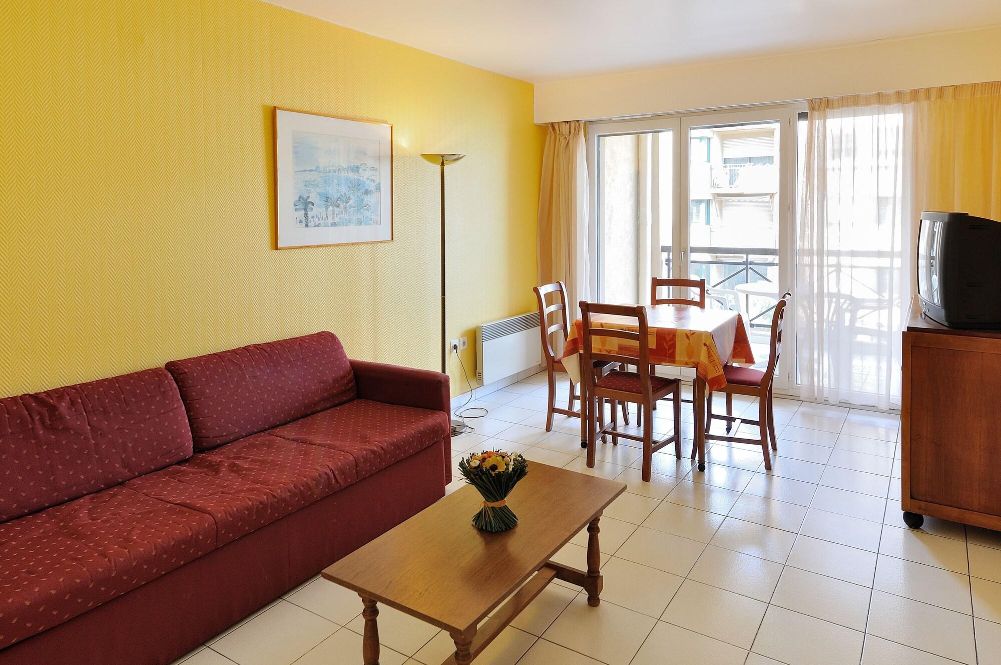 Residhotel Villa Maupassant Кан Екстериор снимка