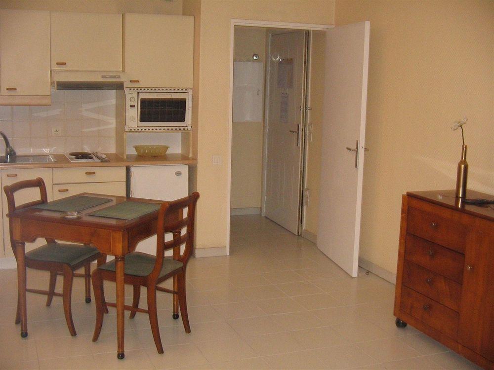 Residhotel Villa Maupassant Кан Екстериор снимка