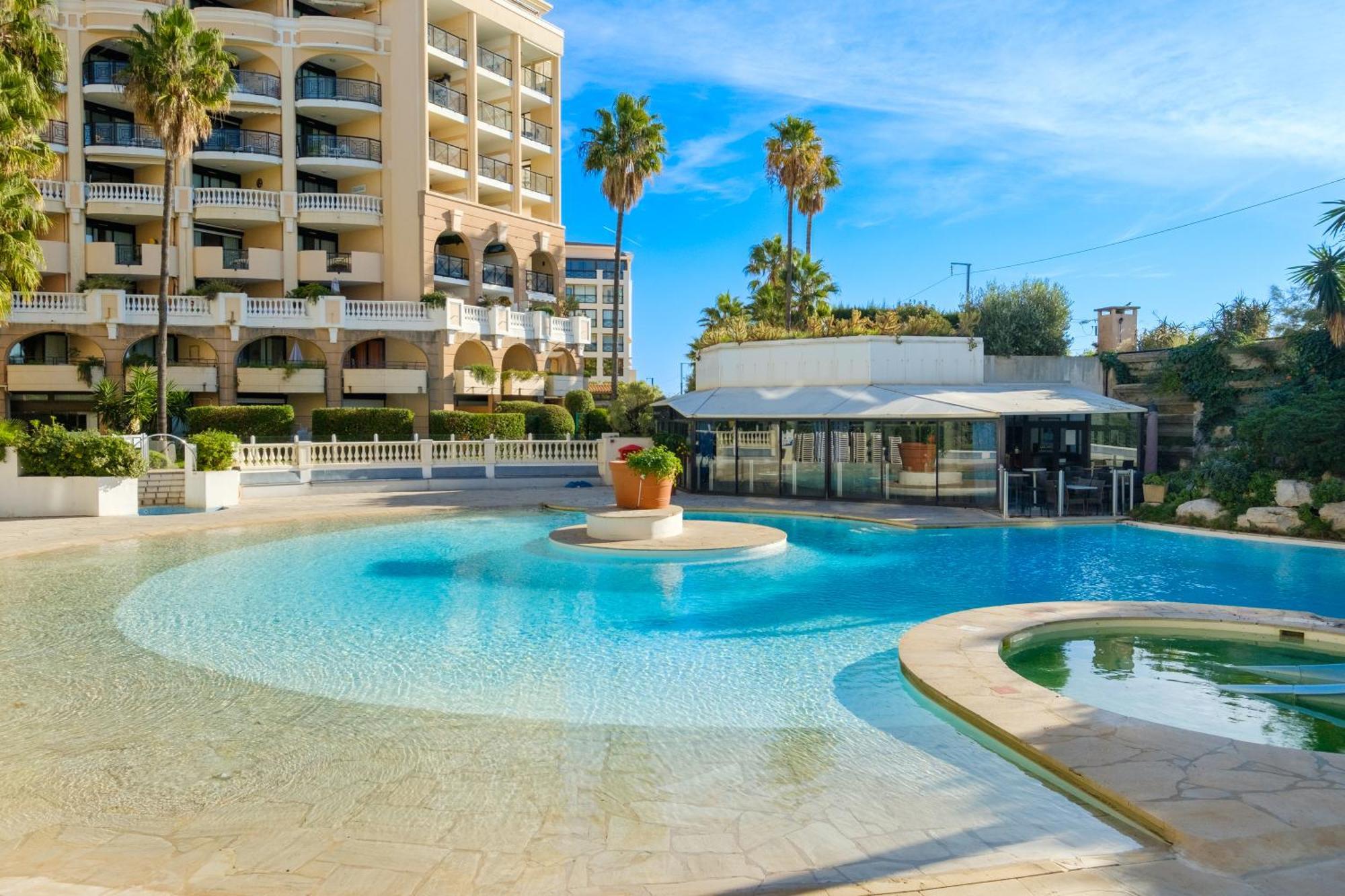 Residhotel Villa Maupassant Кан Екстериор снимка